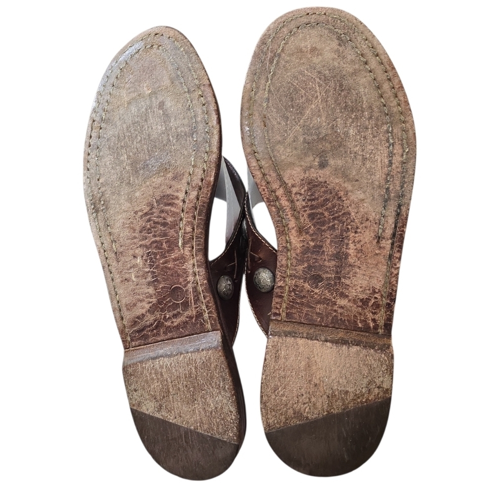 Cole Haan Leather Thong Sandals Flip-flops 10.5 Silver Accents Tassels - Picture 6 of 10
